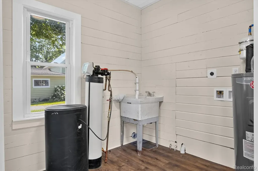 714 Atlantic Street Milford Village MI 48381