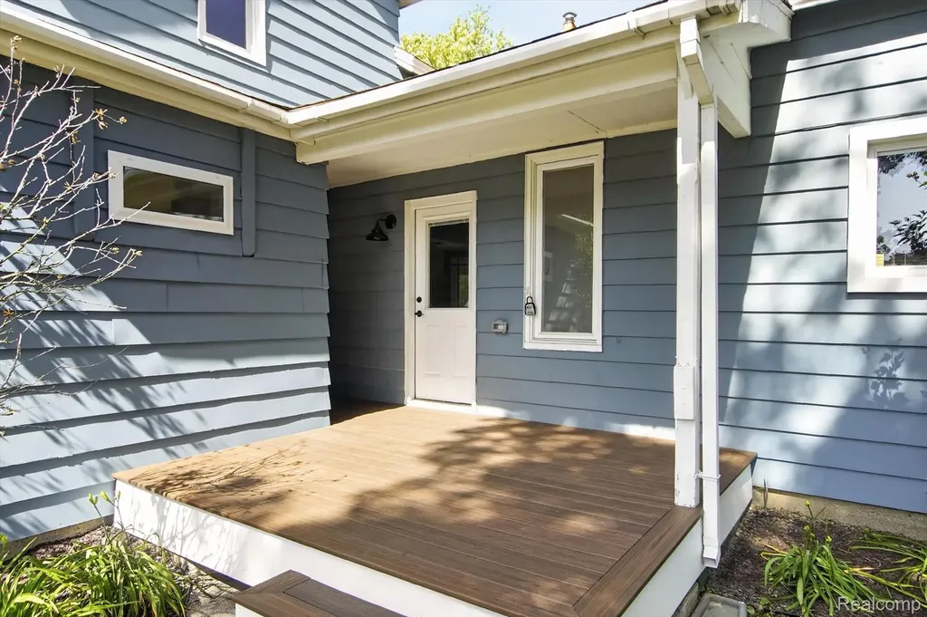 714 Atlantic Street Milford Village MI 48381
