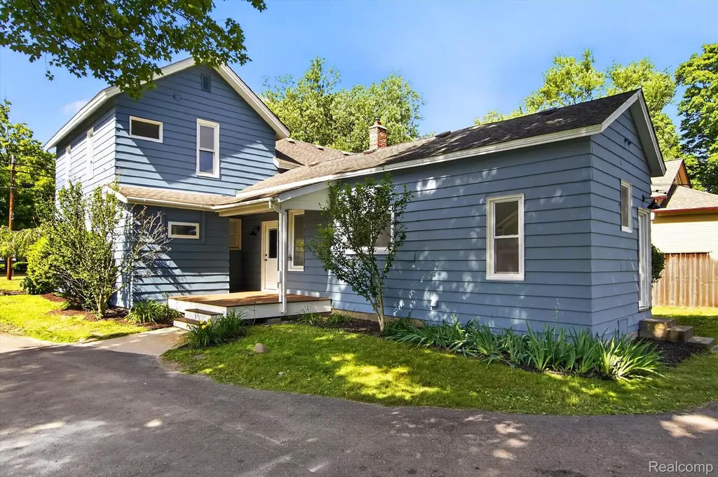 714 Atlantic Street Milford Village MI 48381