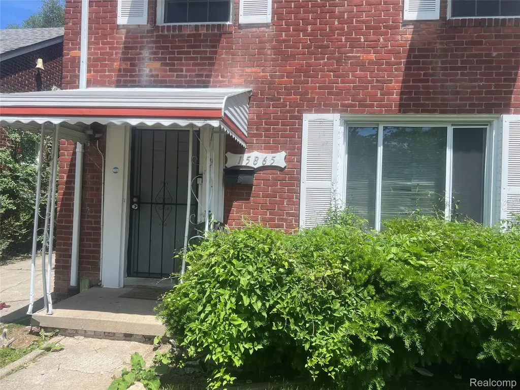 15865 Collingham Drive Detroit City MI 48205