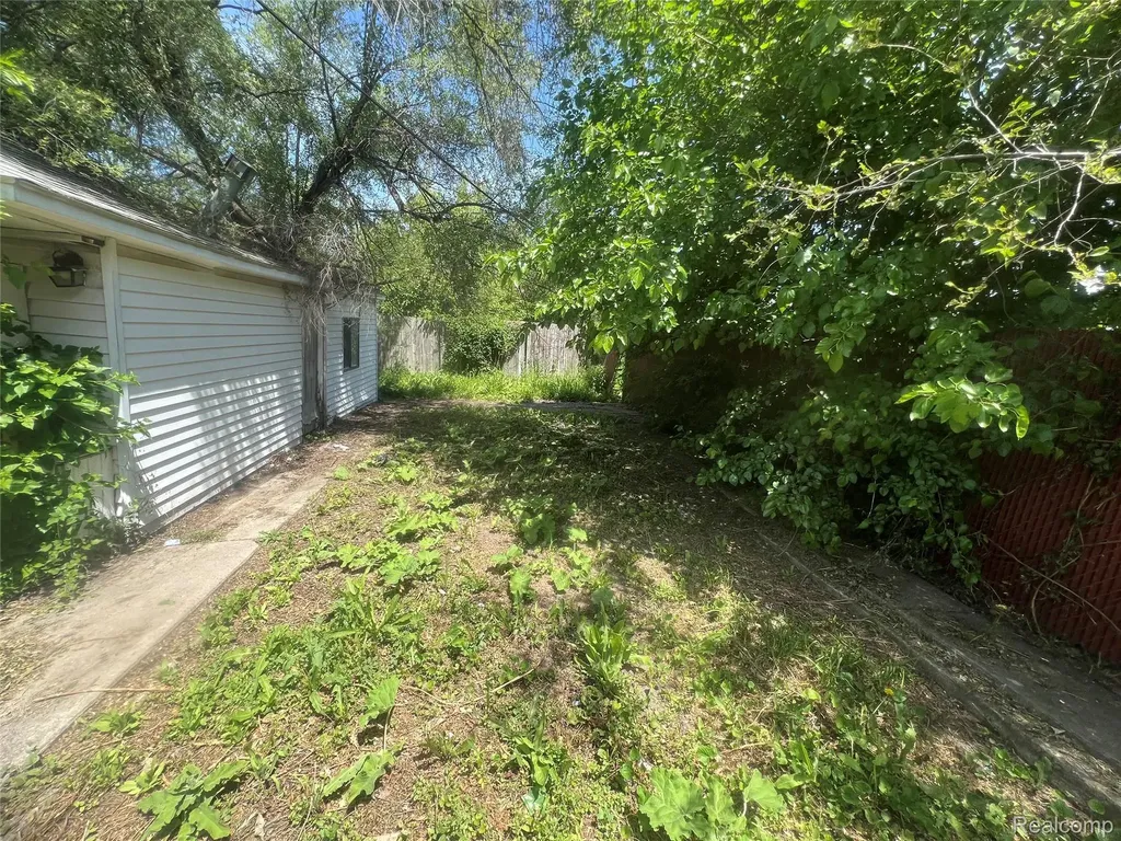 15865 Collingham Drive Detroit City MI 48205