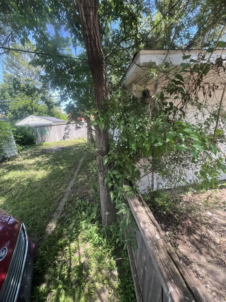 15865 Collingham Drive Detroit City MI 48205