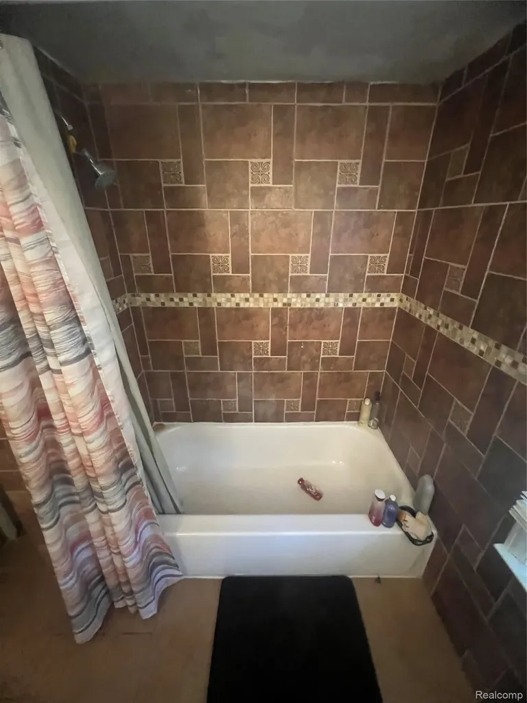 15865 Collingham Drive Detroit City MI 48205
