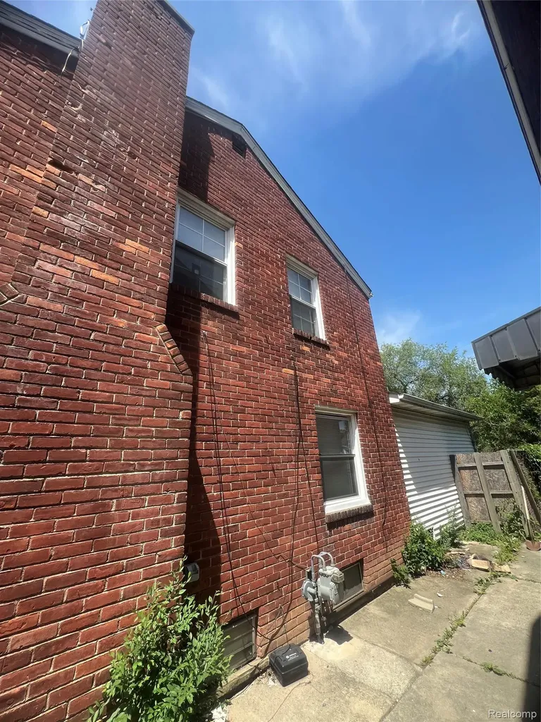 15865 Collingham Drive Detroit City MI 48205