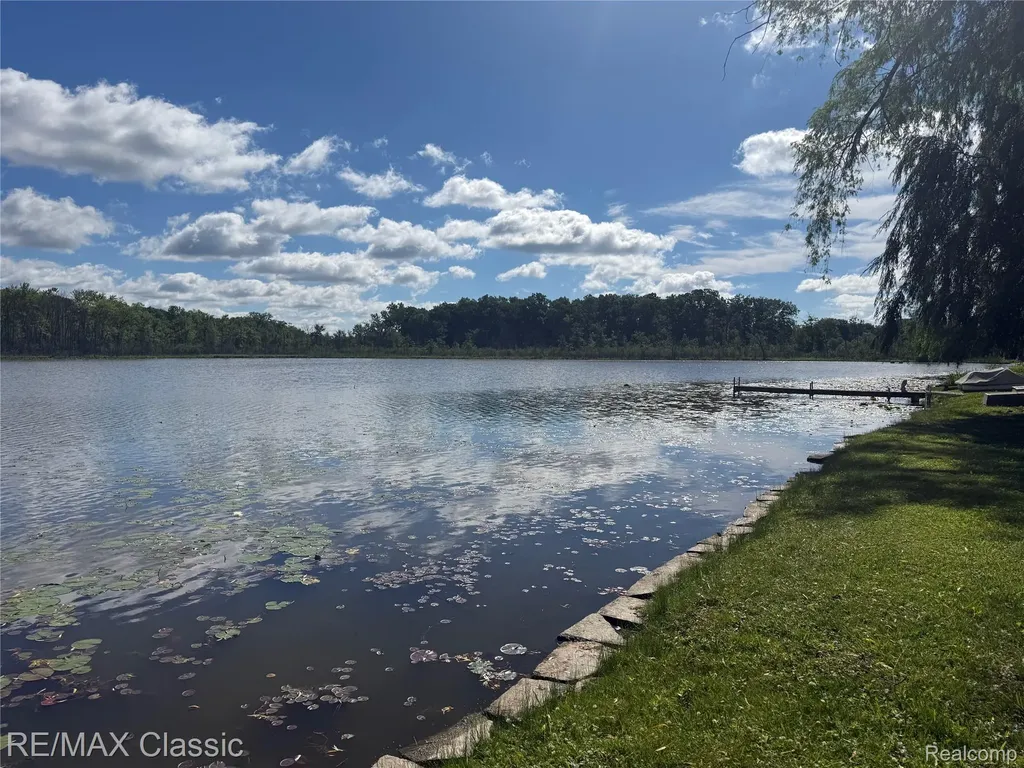 6150 Willow Road West Bloomfield Charter Township MI 48324