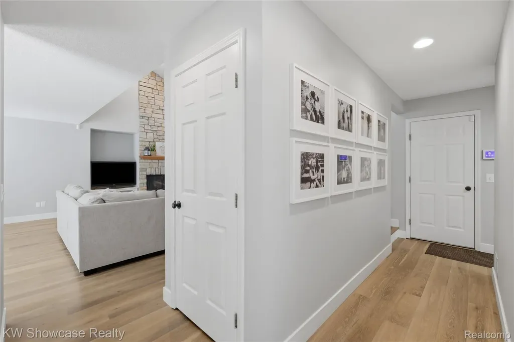 525 Aarons Way Brandon Charter Township MI 48462