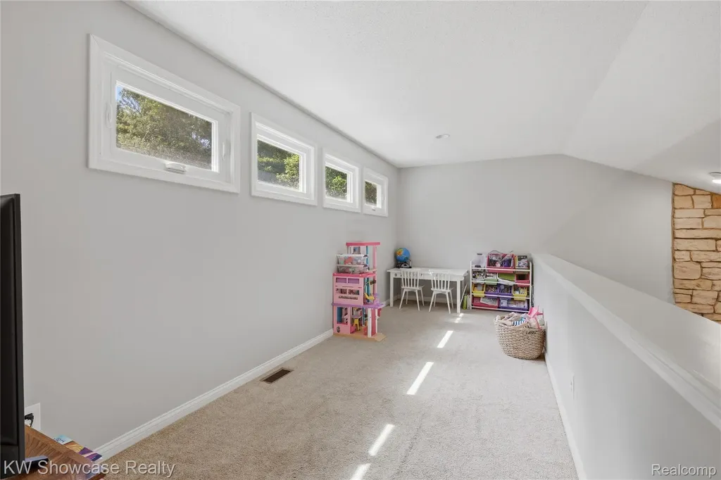 525 Aarons Way Brandon Charter Township MI 48462