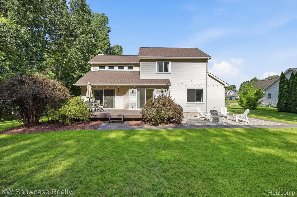 525 Aarons Way Brandon Charter Township MI 48462