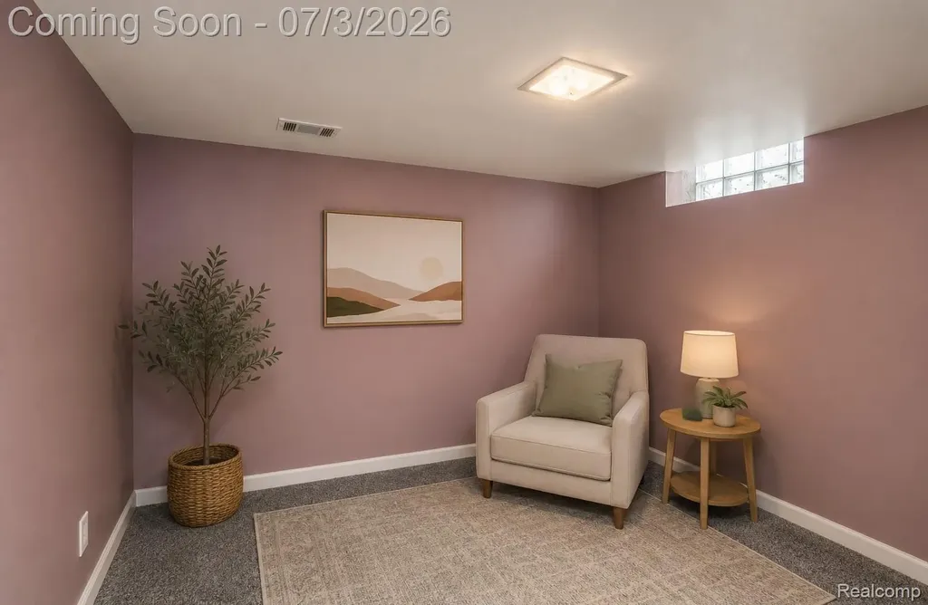11085 Busch Avenue Warren City MI 48089