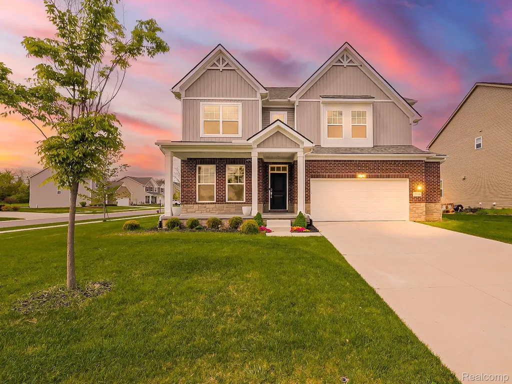 2716 Maize Loop Saline Township MI 48176