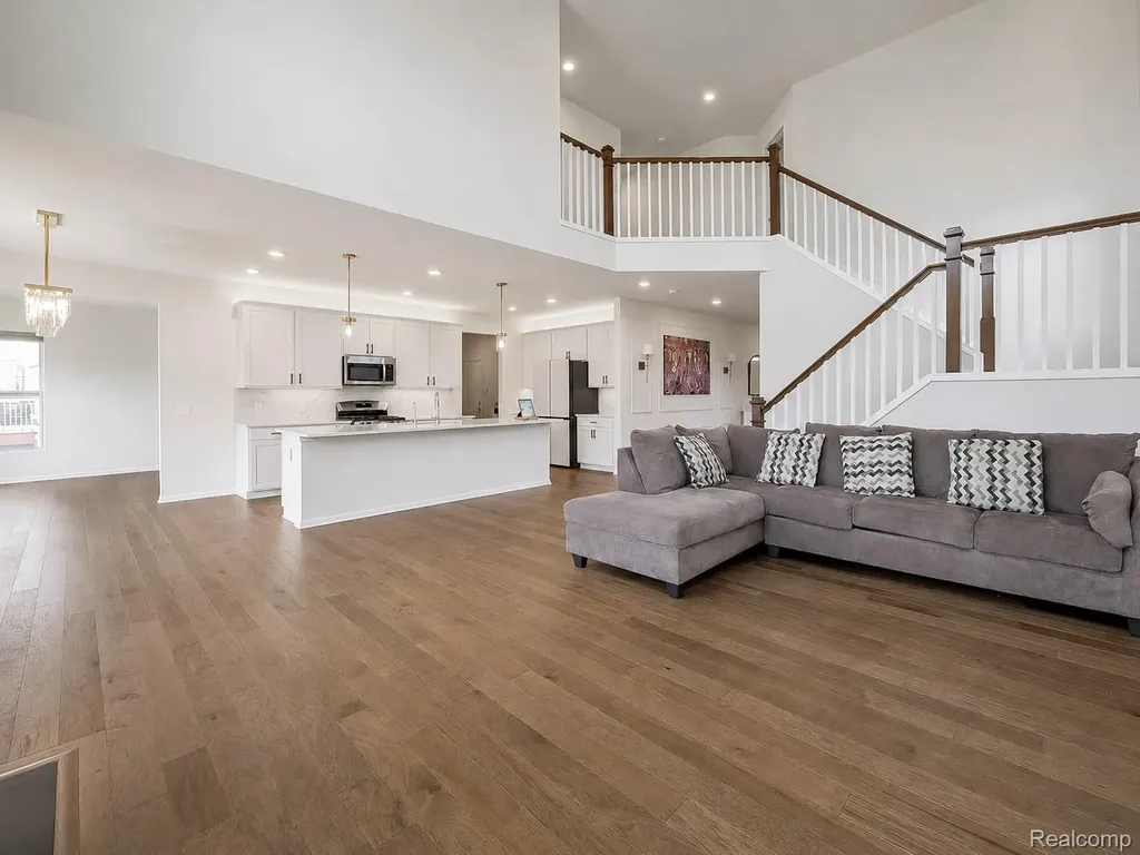 2716 Maize Loop Saline Township MI 48176