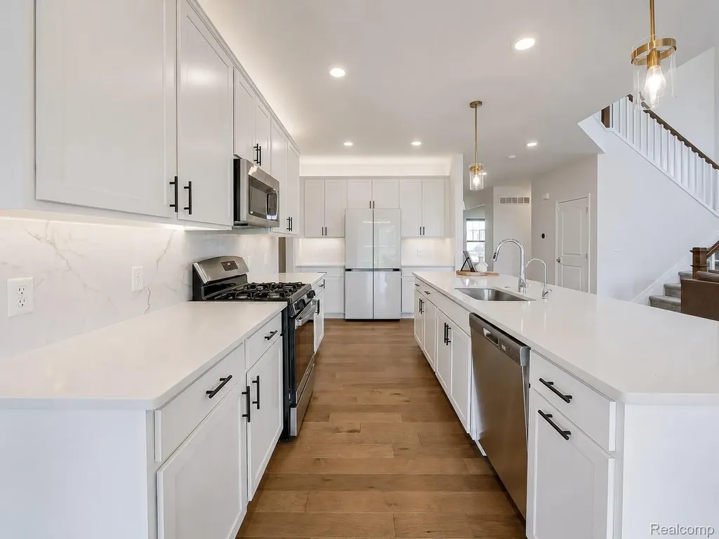 2716 Maize Loop Saline Township MI 48176