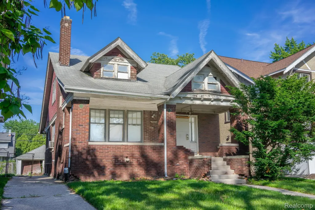612 Lakewood Street Detroit City MI 48215