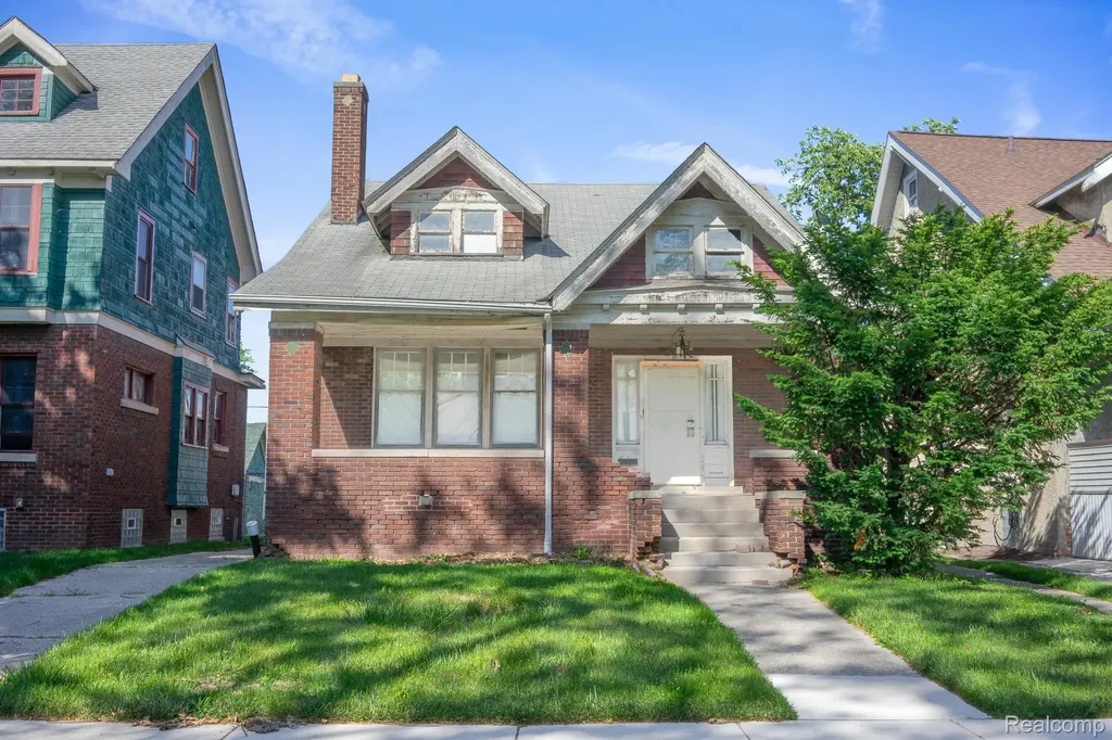 612 Lakewood Street Detroit City MI 48215