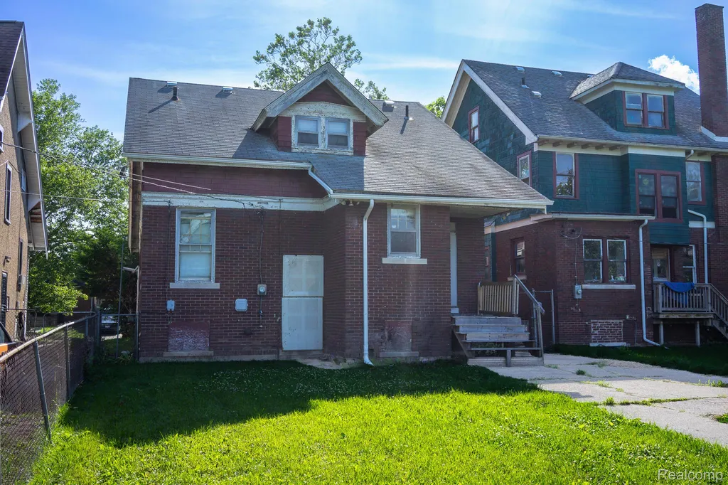 612 Lakewood Street Detroit City MI 48215