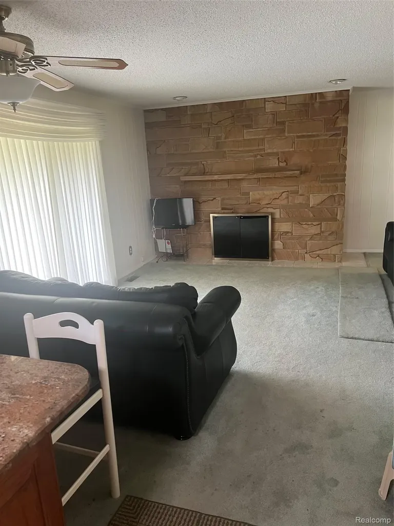 1361 Dyemeadow Lane Flint Charter Township MI 48532