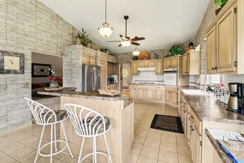 18501 Taylor Lake Road Rose Township MI 48442