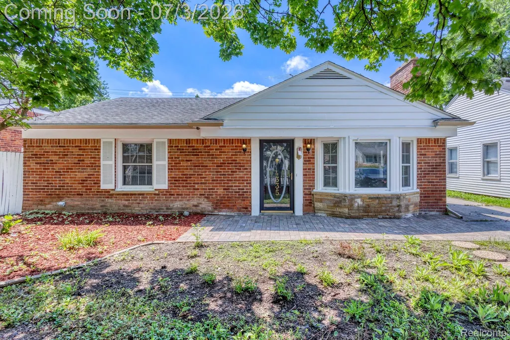 4335 W 14 Mile Road Royal Oak City MI 48073