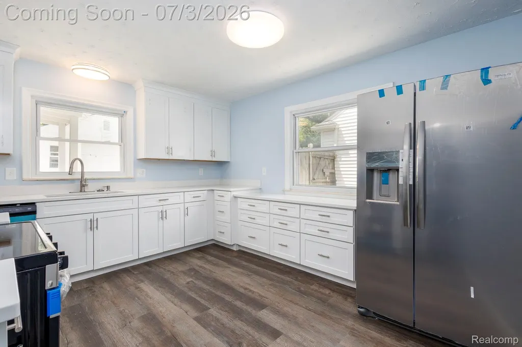 4335 W 14 Mile Road Royal Oak City MI 48073