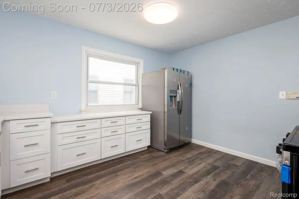 4335 W 14 Mile Road Royal Oak City MI 48073