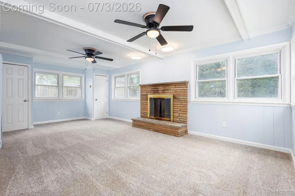 4335 W 14 Mile Road Royal Oak City MI 48073