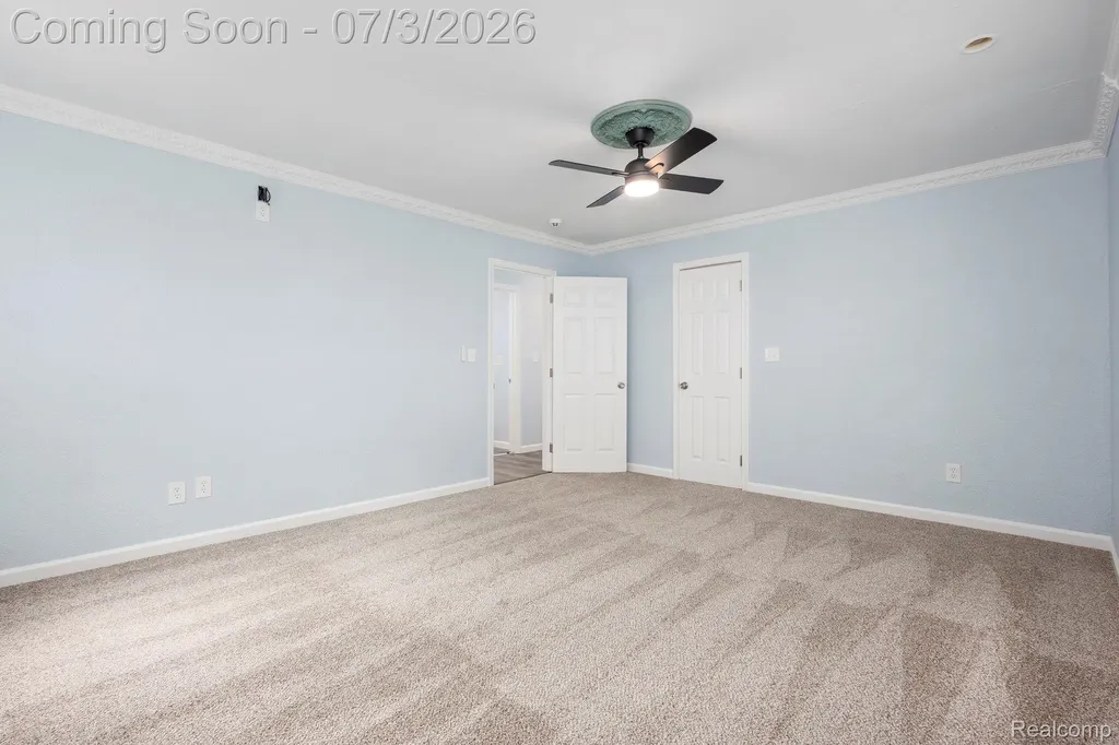 4335 W 14 Mile Road Royal Oak City MI 48073