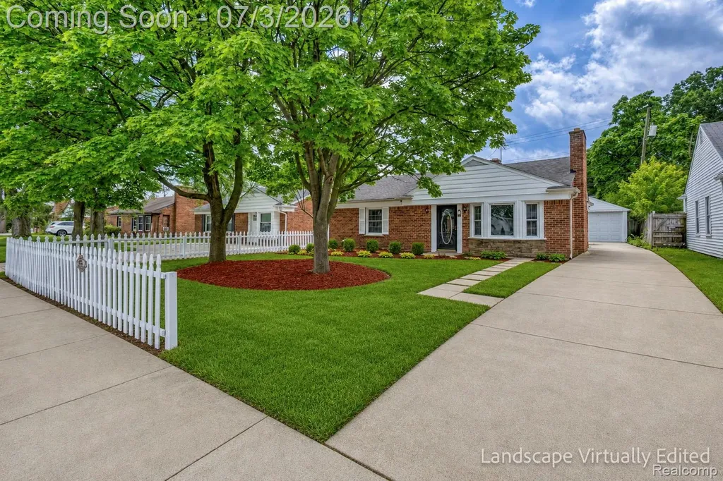 4335 W 14 Mile Road Royal Oak City MI 48073
