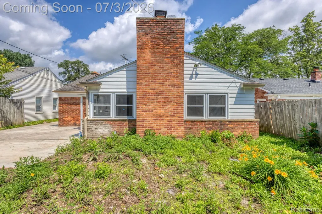 4335 W 14 Mile Road Royal Oak City MI 48073