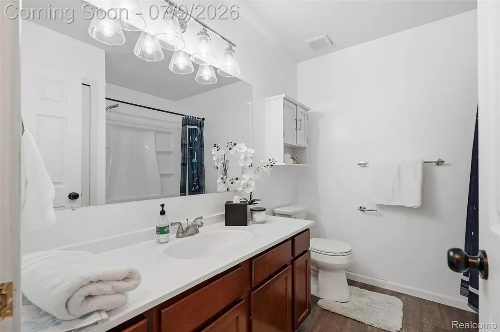 239 Andover Woods Drive Fenton City MI 48430