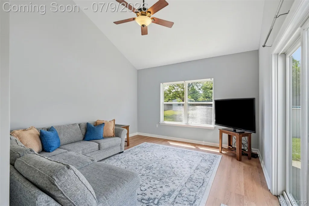 239 Andover Woods Drive Fenton City MI 48430