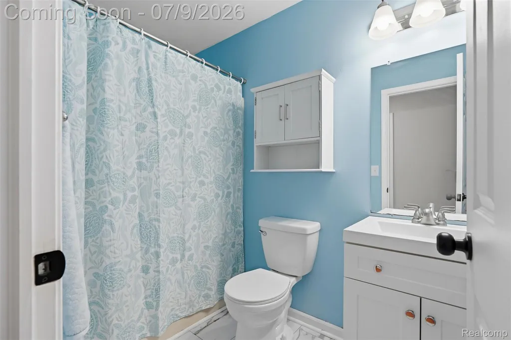 239 Andover Woods Drive Fenton City MI 48430
