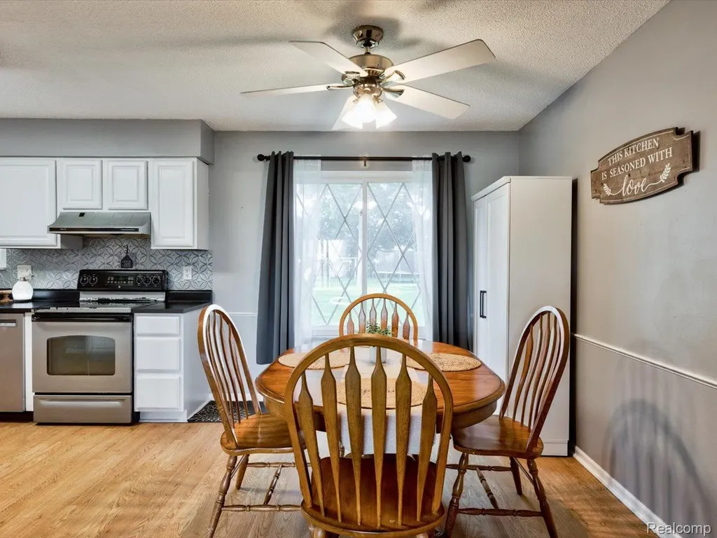 311 Collard Drive Marysville City MI 48040