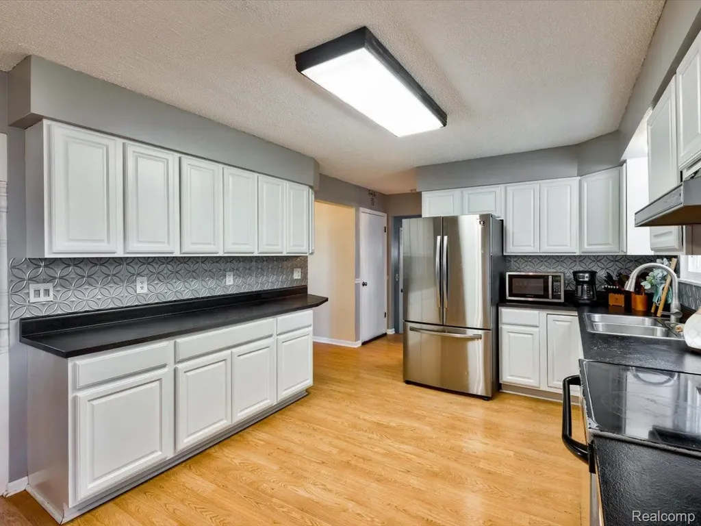 311 Collard Drive Marysville City MI 48040