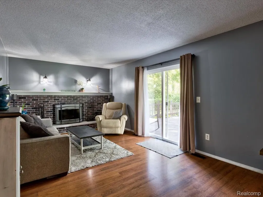 311 Collard Drive Marysville City MI 48040