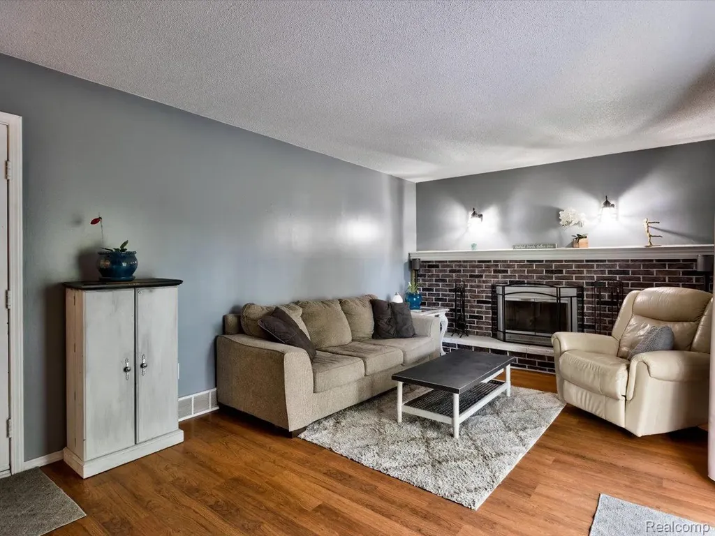 311 Collard Drive Marysville City MI 48040