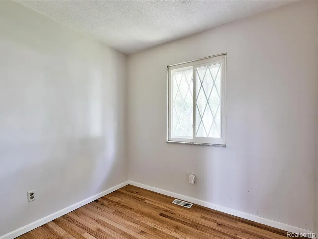 311 Collard Drive Marysville City MI 48040