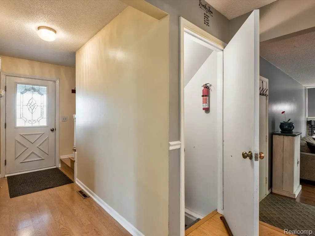 311 Collard Drive Marysville City MI 48040