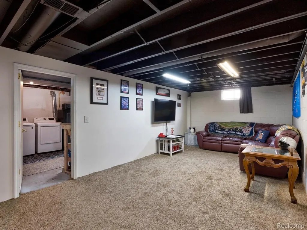 311 Collard Drive Marysville City MI 48040