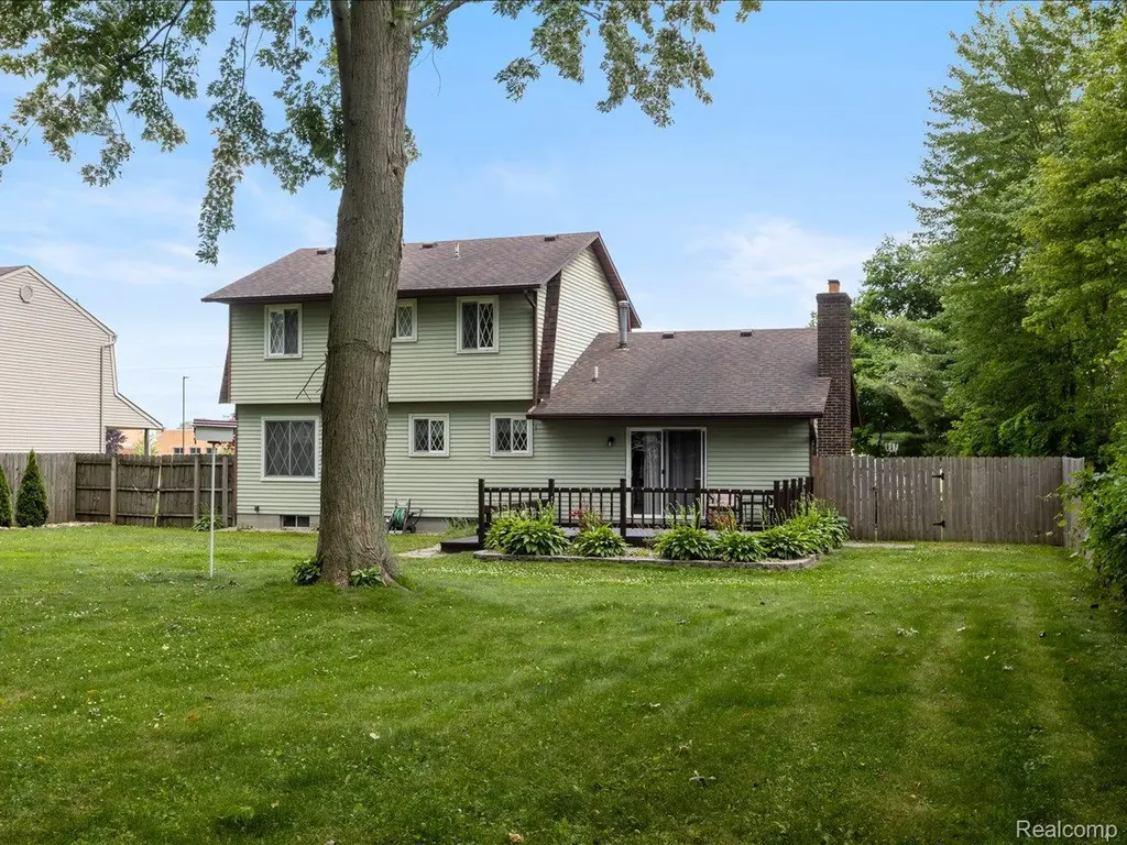 311 Collard Drive Marysville City MI 48040