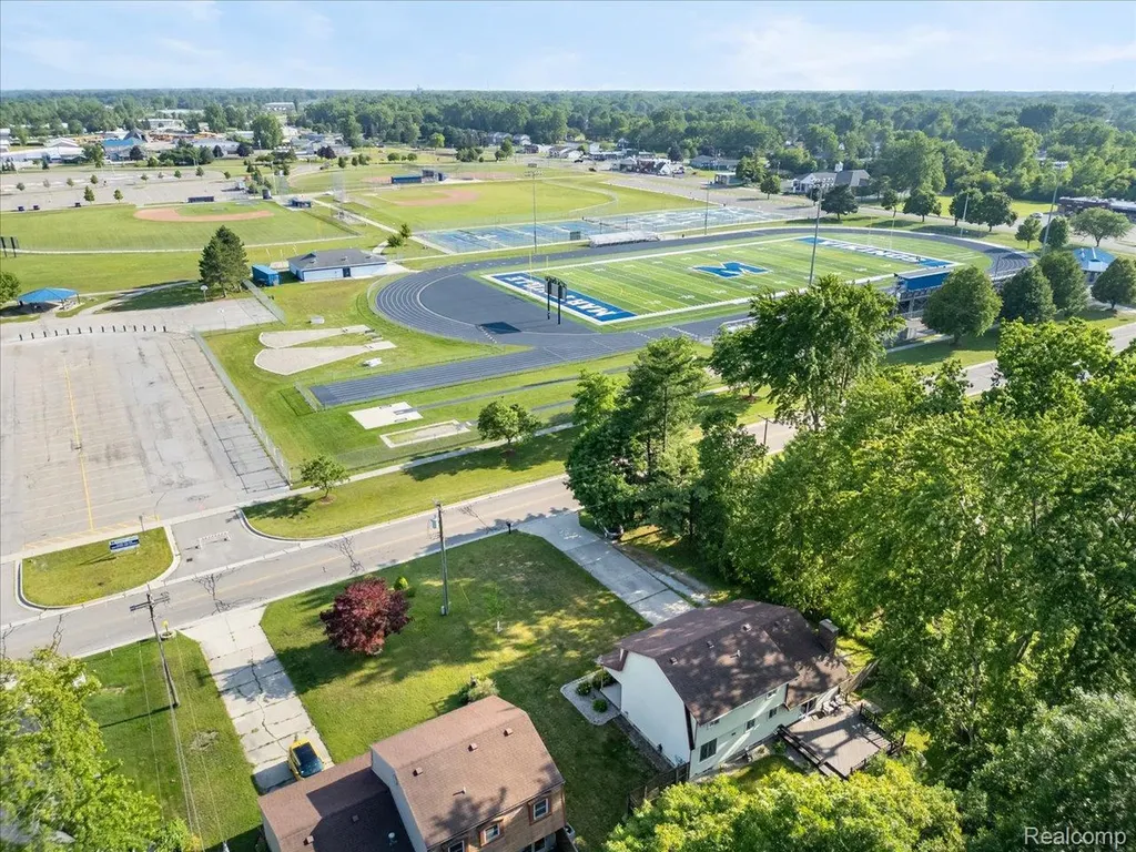 311 Collard Drive Marysville City MI 48040