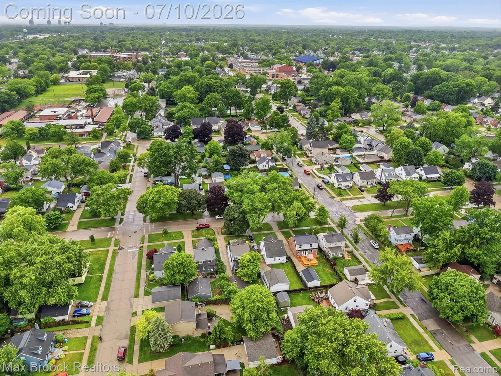 2370 Mortenson Boulevard Berkley City MI 48072