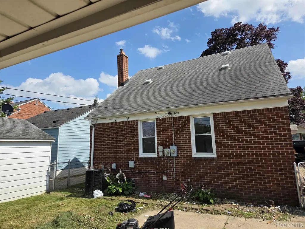23912 Hollander Street Dearborn City MI 48128
