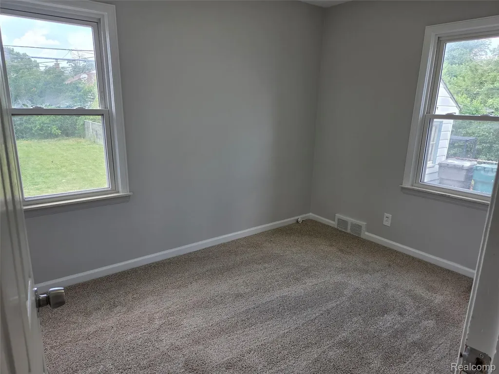 23912 Hollander Street Dearborn City MI 48128