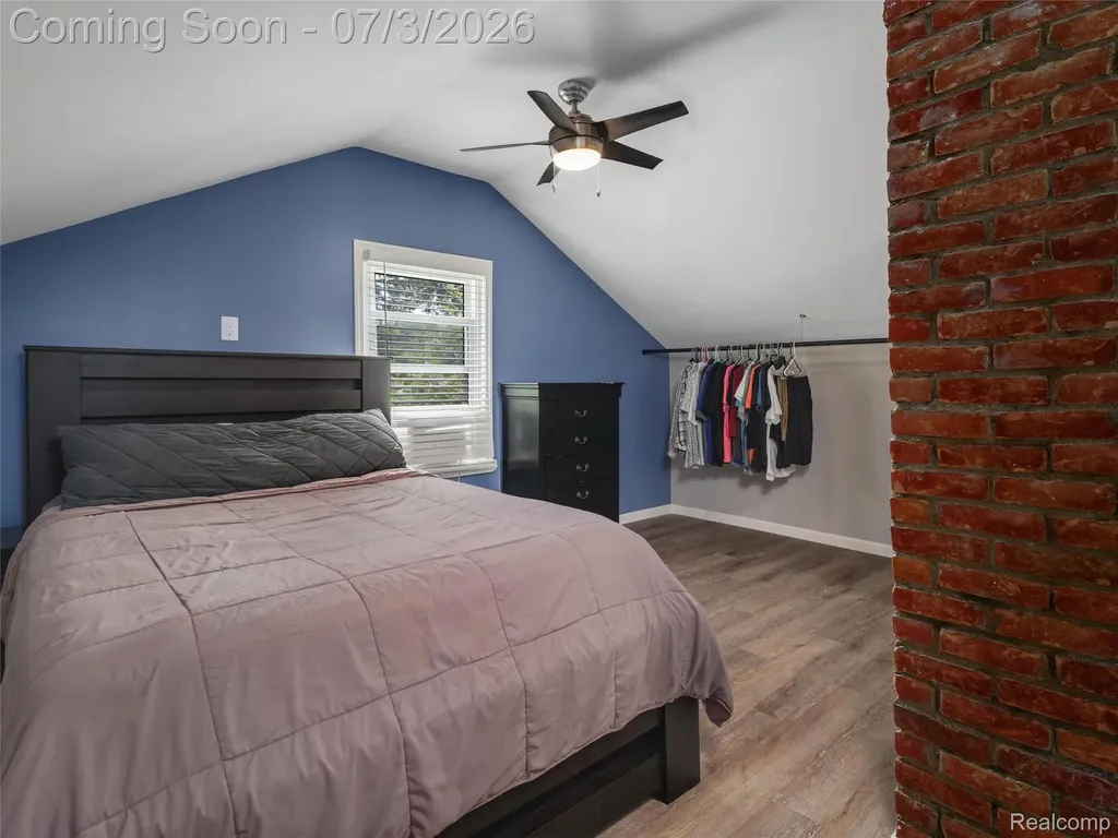 2798 Royal Avenue Berkley City MI 48072