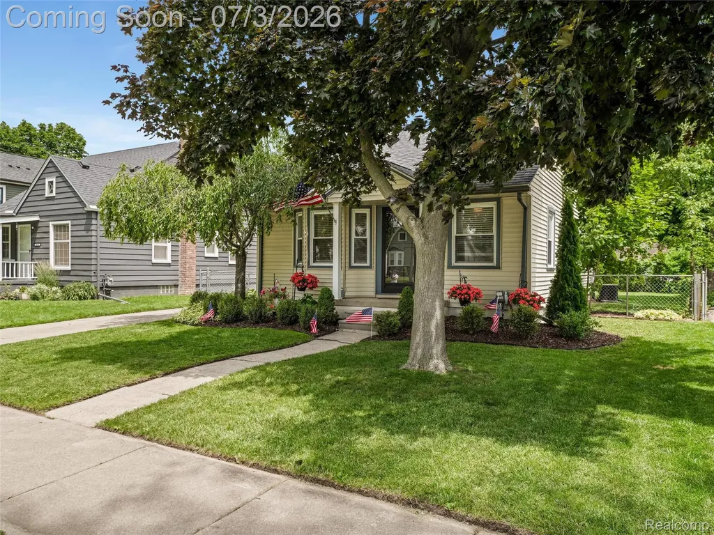 2798 Royal Avenue Berkley City MI 48072