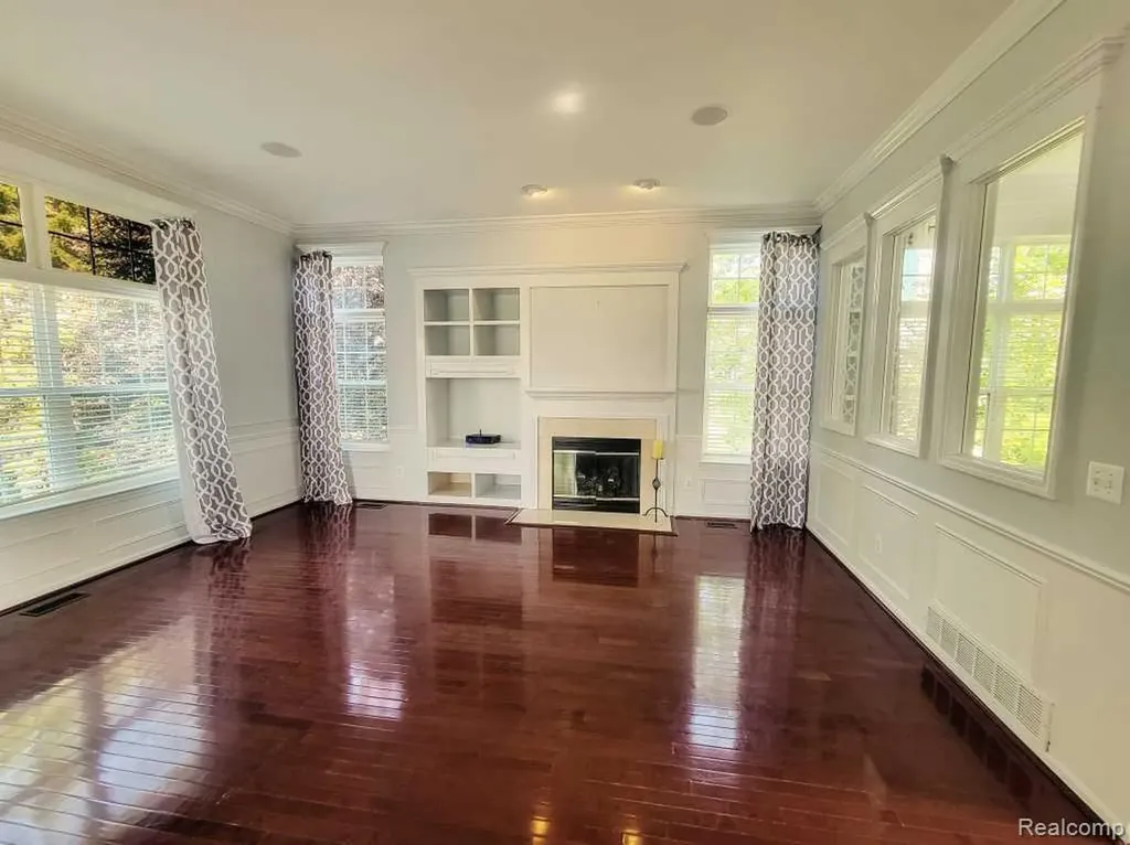 124 Champlain Boulevard Marion Township MI 48843
