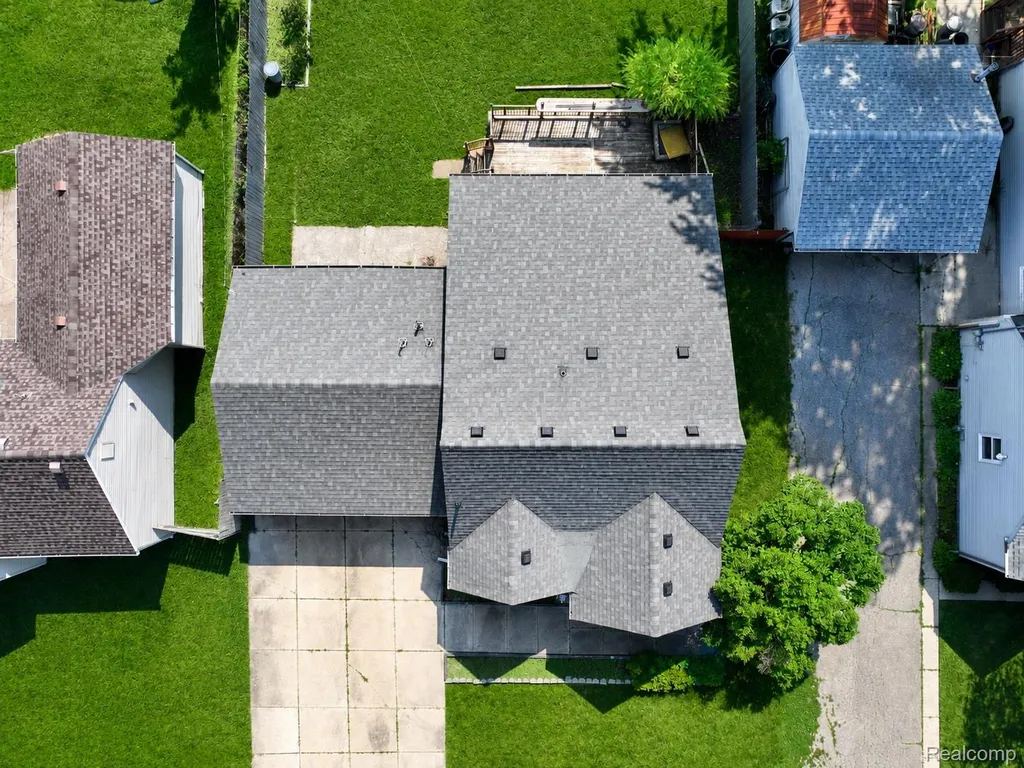 27860 Blum Street Roseville City MI 48066