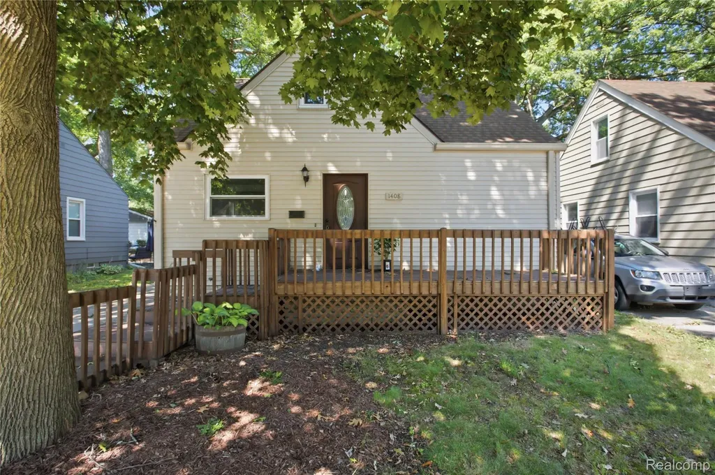 1408 Mohawk Avenue Royal Oak City MI 48067
