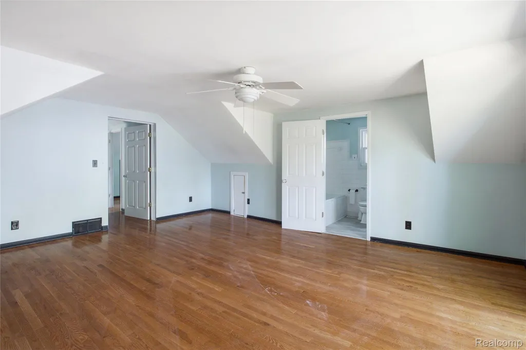 1408 Mohawk Avenue Royal Oak City MI 48067