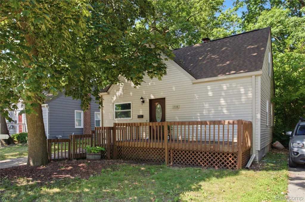 1408 Mohawk Avenue Royal Oak City MI 48067